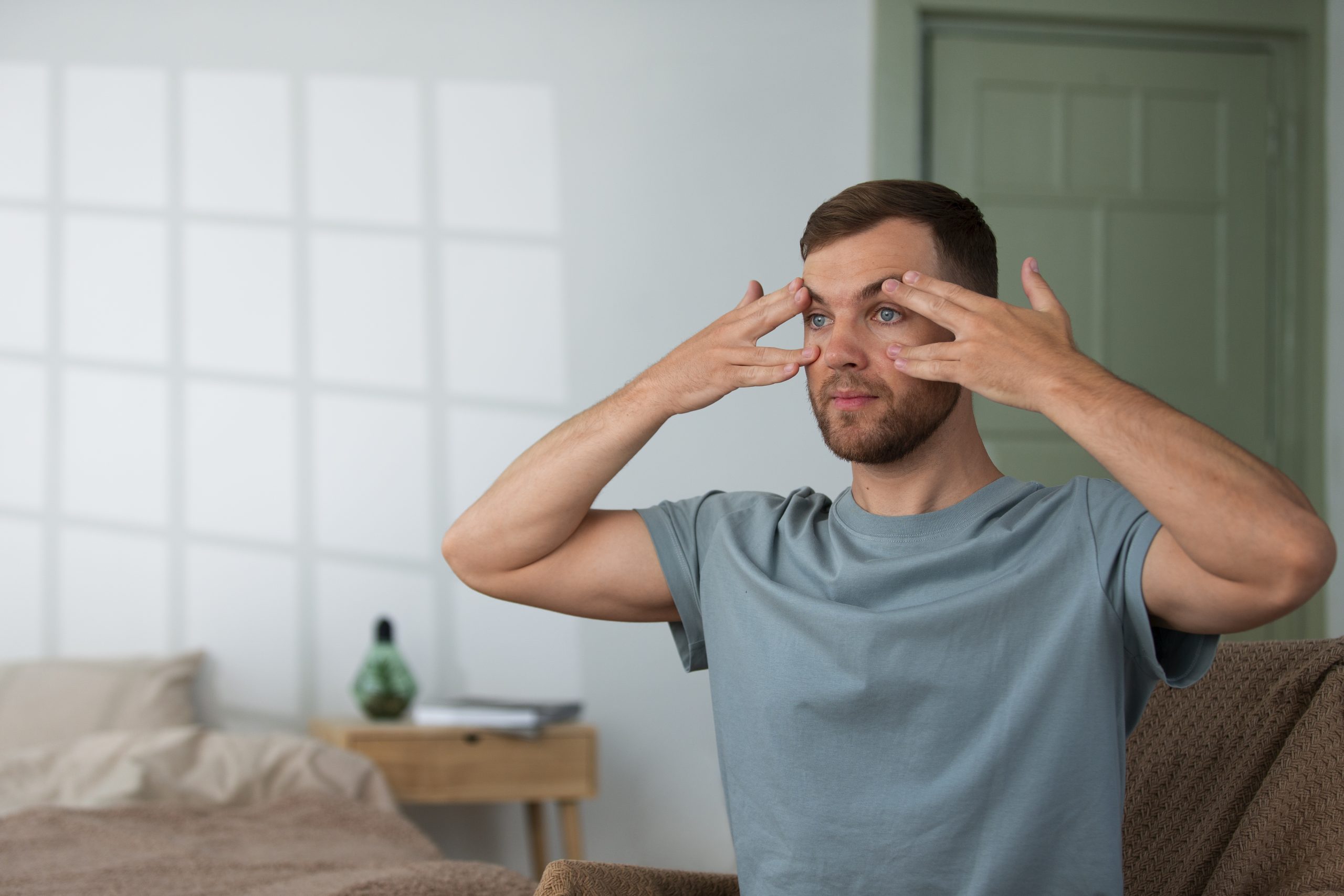 What is Double Vision (Diplopia) Causes, Symptoms and Treatment