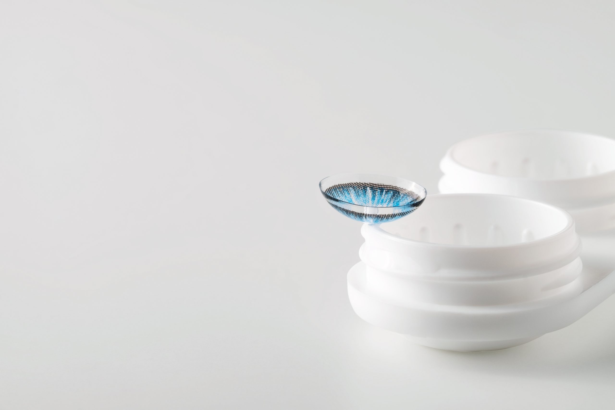 A Comprehensive Guide To Types of Contact Lenses